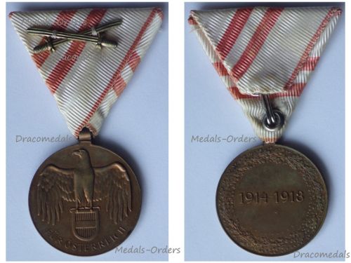 Austria WWI Commemorative Medal with Swords for Combatants by Grienauer