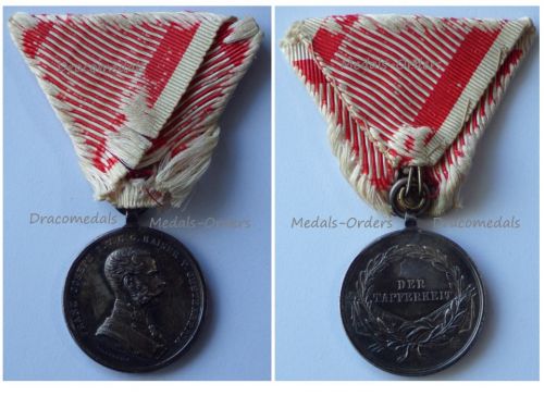 Austria Hungary WWI Small Silver Tapferkeit Bravery Medal 2nd Class Kaiser Franz Joseph 1914 1916 by Tautenheyn Marked by the Vienna Mint