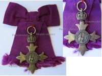 Britain WWI Order of the British Empire OBE Officer's Cross Civil Division Dated 1918 by Garrard on Bow for Female Recipient