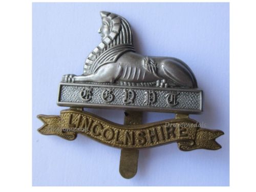 Britain WWI Lincolnshire Regiment Cap Badge Egypt