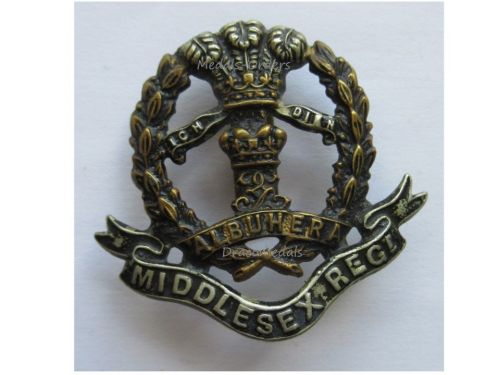 Great Britain WWI Middlesex Regiment (Duke of Cambridge's Own) Cap Badge