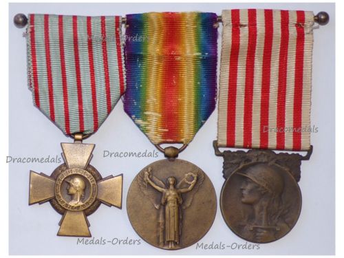 France WWI Set of 3 Medals (Victory Medal by Morlon, WWI Commemorative Medal by Janvier-Berchot & Combatants Cross)