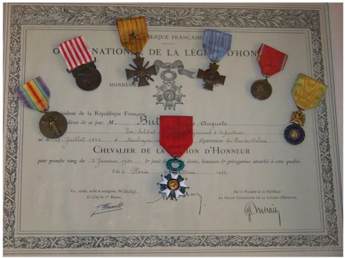 France WWI Set of 7 Medals to the 44th Infantry Regiment (Order of the Legion of Honor Knight Cross, Victory, Verdun by Venier, Commemorative, Valor & Discipline Medal, War & Combatants Cross)