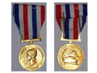 France Honor Medal of Railroads Gold Class 4th Type Attributed to Female 1981 by the Paris Mint