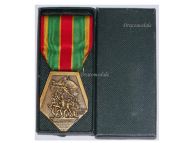 France WWI WWII FNCV Medal of the French National Federation of Volunteer Combatants Bronze Class Boxed
