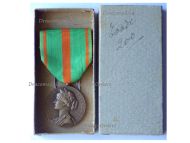 France WWI WWII Escapees Medal Boxed