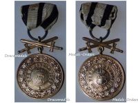 Germany WWI Hohenzollern Gold Merit Medal with Swords 3rd type 1842