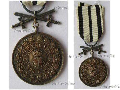 Germany WWI Hohenzollern Gold Merit Medal with Swords 3rd Type 1842