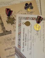 Germany WWI Set of 2 Medals (Flanders Cross 1914 1918, WW1 Medal of the German Legion of Honor) with Diplomas & Miniatures