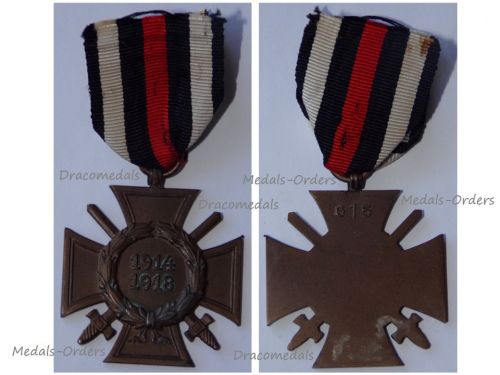 Germany WW1 Hindenburg Cross with Swords for Combatants Maker G15
