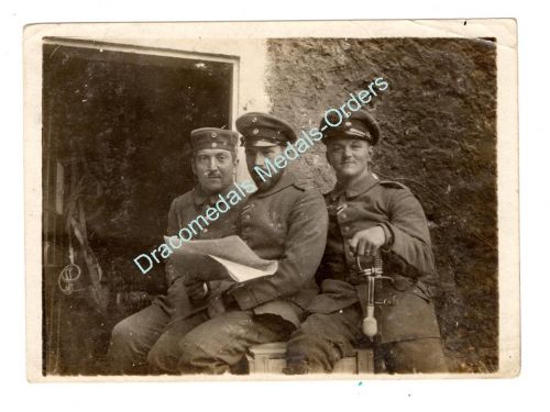 Germany WW1 photo Soldiers Iron Cross Medal Ribbon Sword Cap German Army Great War 1914 1918