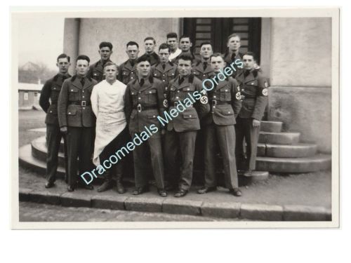 Germany WWII Group Photo RAD Squad, Reichsarbeitdienst Labor Service Patch, Swastika Armband