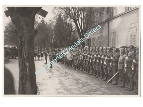 Germany WWII Photo Wehrmacht Guard of Honor Platoon Presents Arms