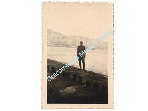 Germany WWII Photo Wehrmacht Soldier, Beach, Side Cap
